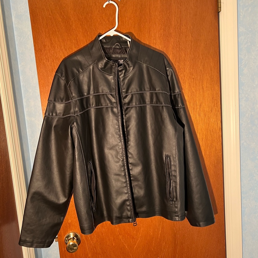 Men’s Wilsons Leather Black Jacket PVC XL worn 2x very nice